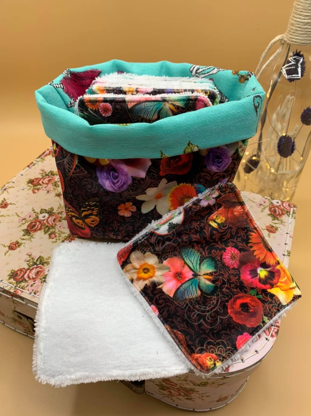 Pani&egrave;re avec 10 lingettes